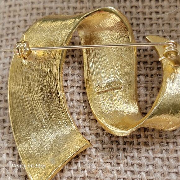 Golden Ribbon Brooch for Women, Gold Jewelry Pin,  by Park Lane - Picture 6 of 10